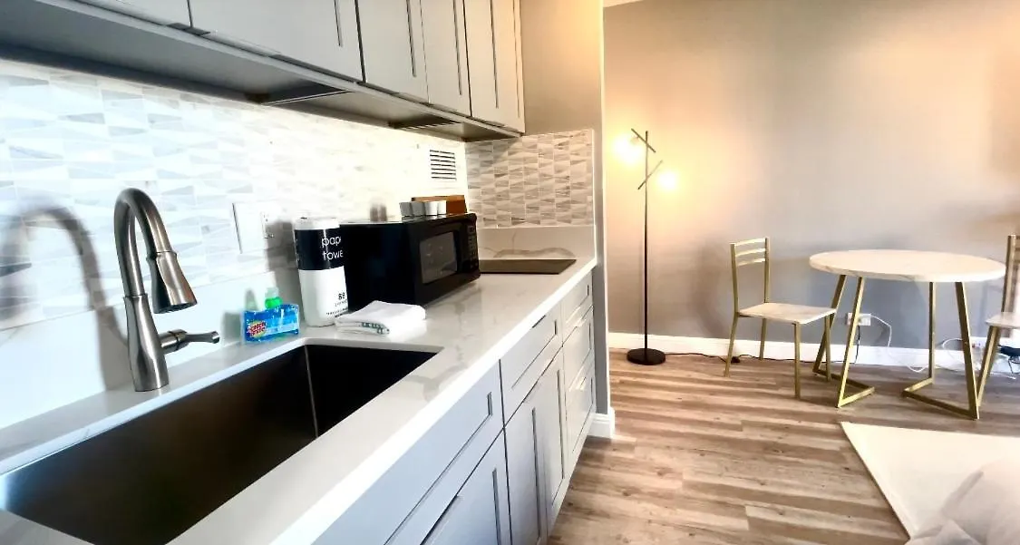 Marine Surf Waikiki 9Th Floor - Parking Included Apartment Honolulu