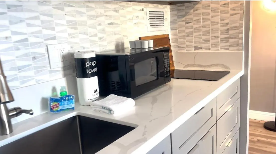 Marine Surf Waikiki 9Th Floor - Parking Included Apartment Honolulu